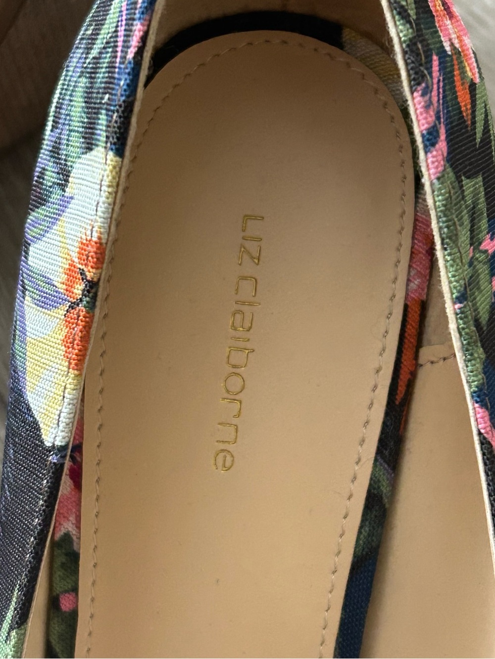 Liz Claiborne Black Floral Cork Wedge Peep-Toe Heels - Picture 5 of 11